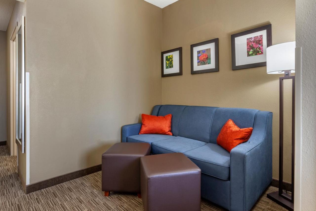 Comfort Suites Oshkosh Ruang foto